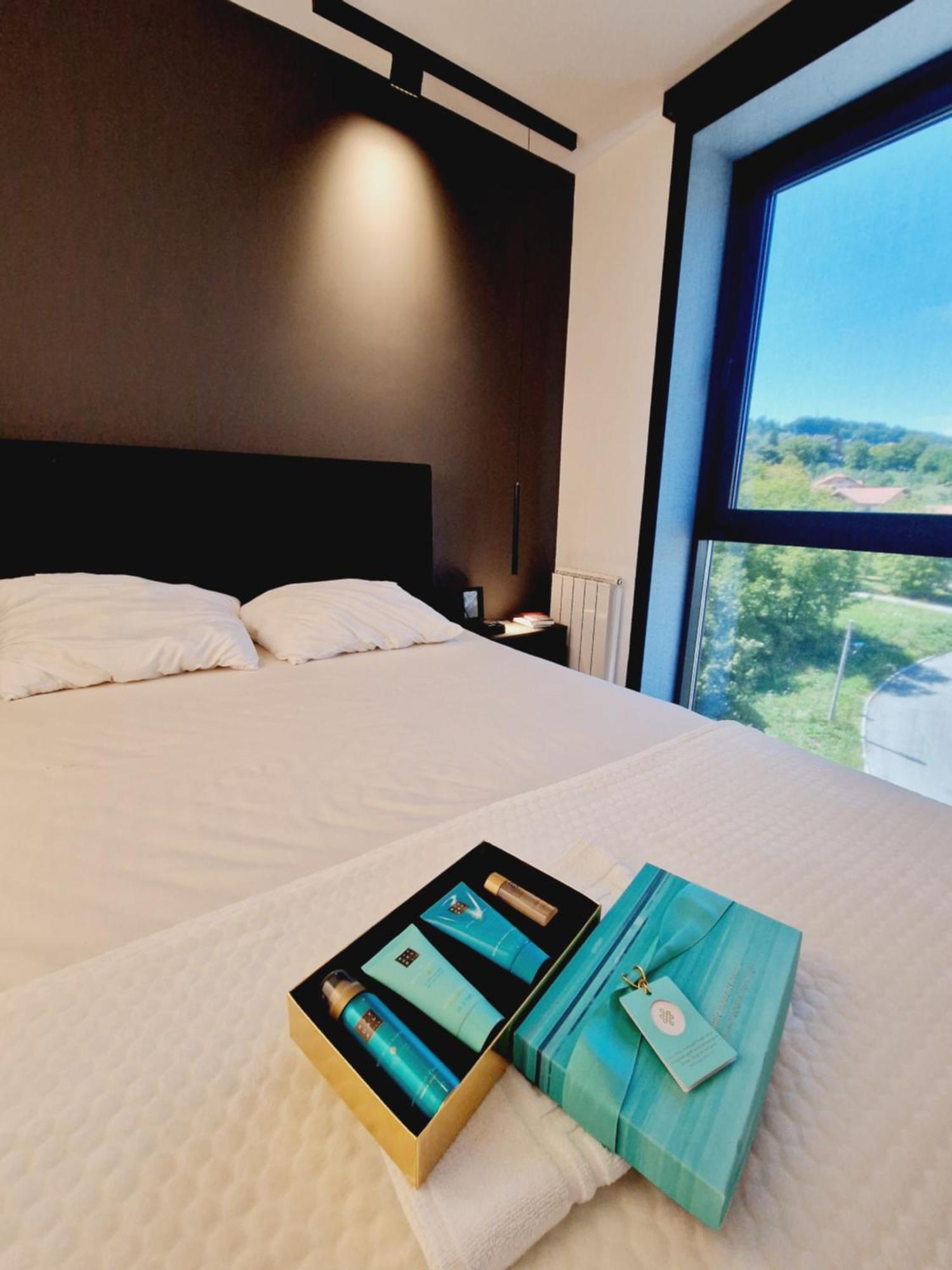 Smart Loft Apartment Tuzla Eksteriør bilde